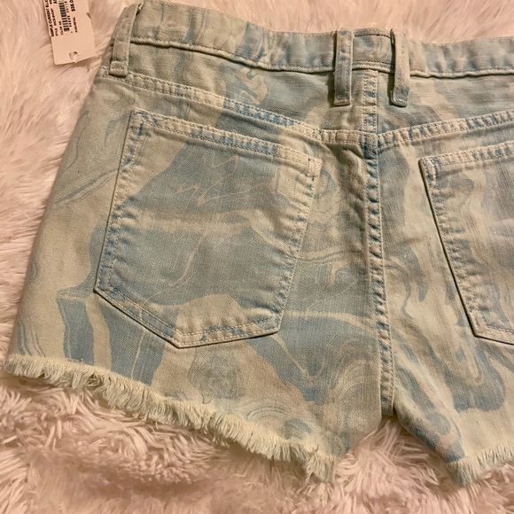 Current Elliott Jean Boyfriend Shorts - Picture 5 of 10